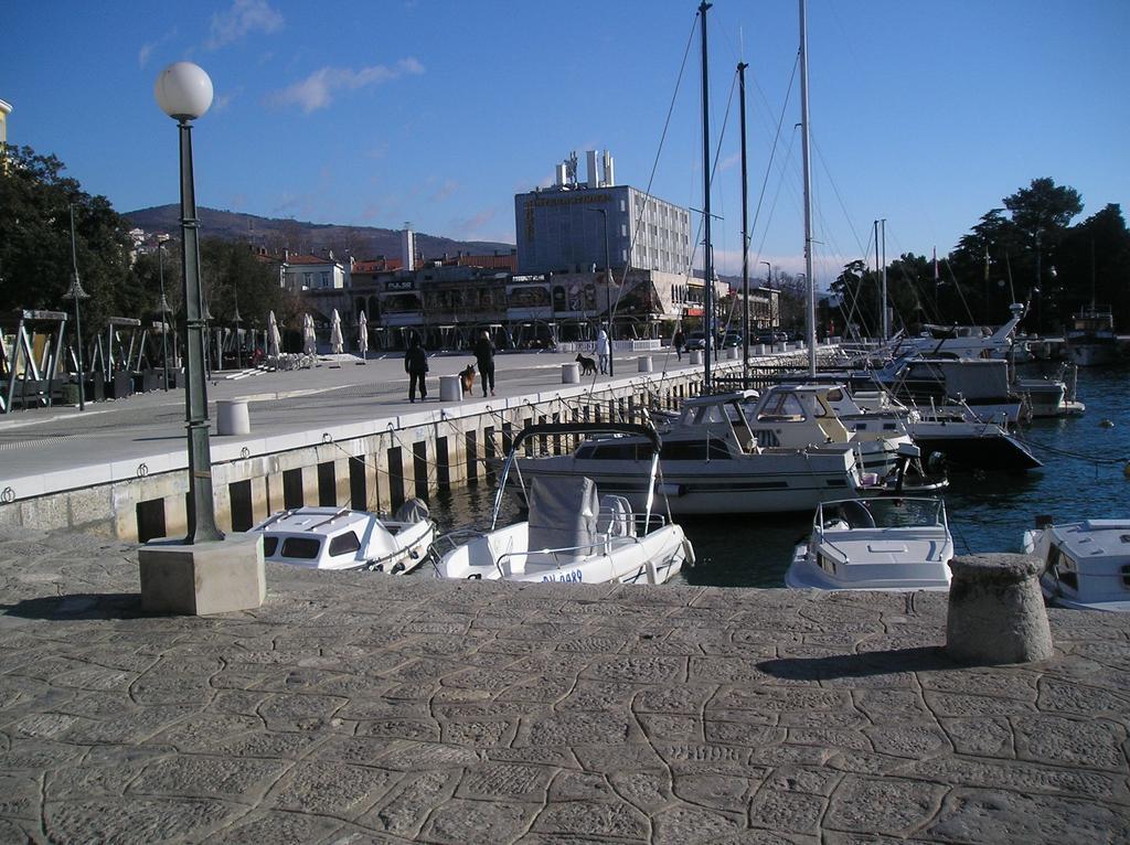 Family Apartments Ankica Crikvenica Eksteriør bilde